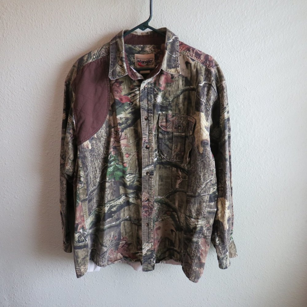 Wrangler ProGear XL/TG Cam Long Sleeve Mossy Oak Break-Up Shooting Shirt.